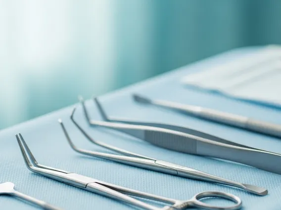 Oral And Maxillofacial Surgeon